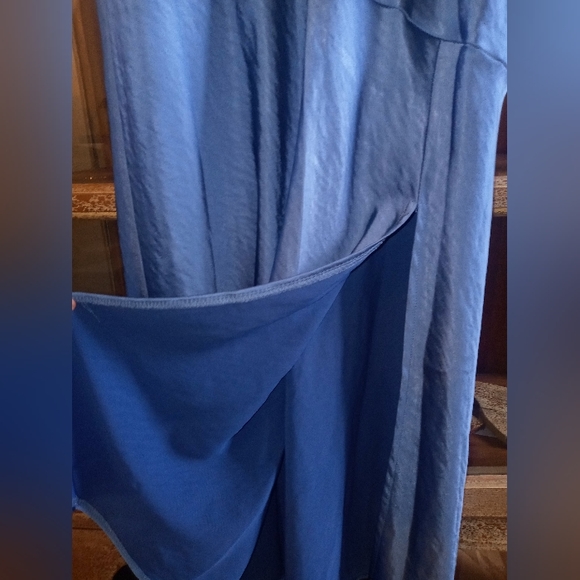 Here Comes The Sun Downtown Cami Strap Front Split Midi Dress NWT Size Large - Picture 9 of 10